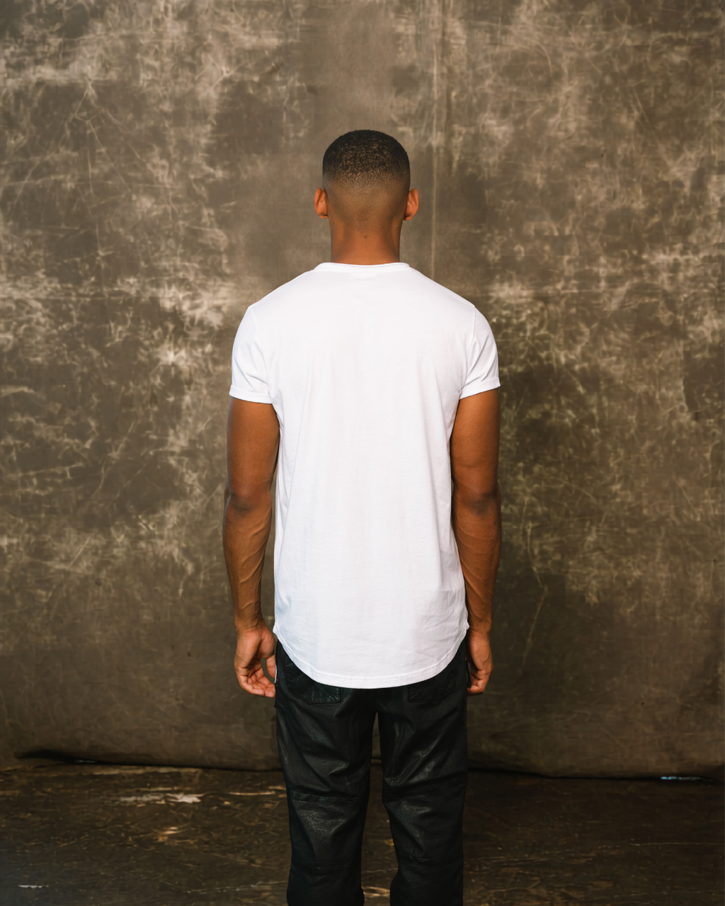 Color 110 - 8 - Anton_white_back.png