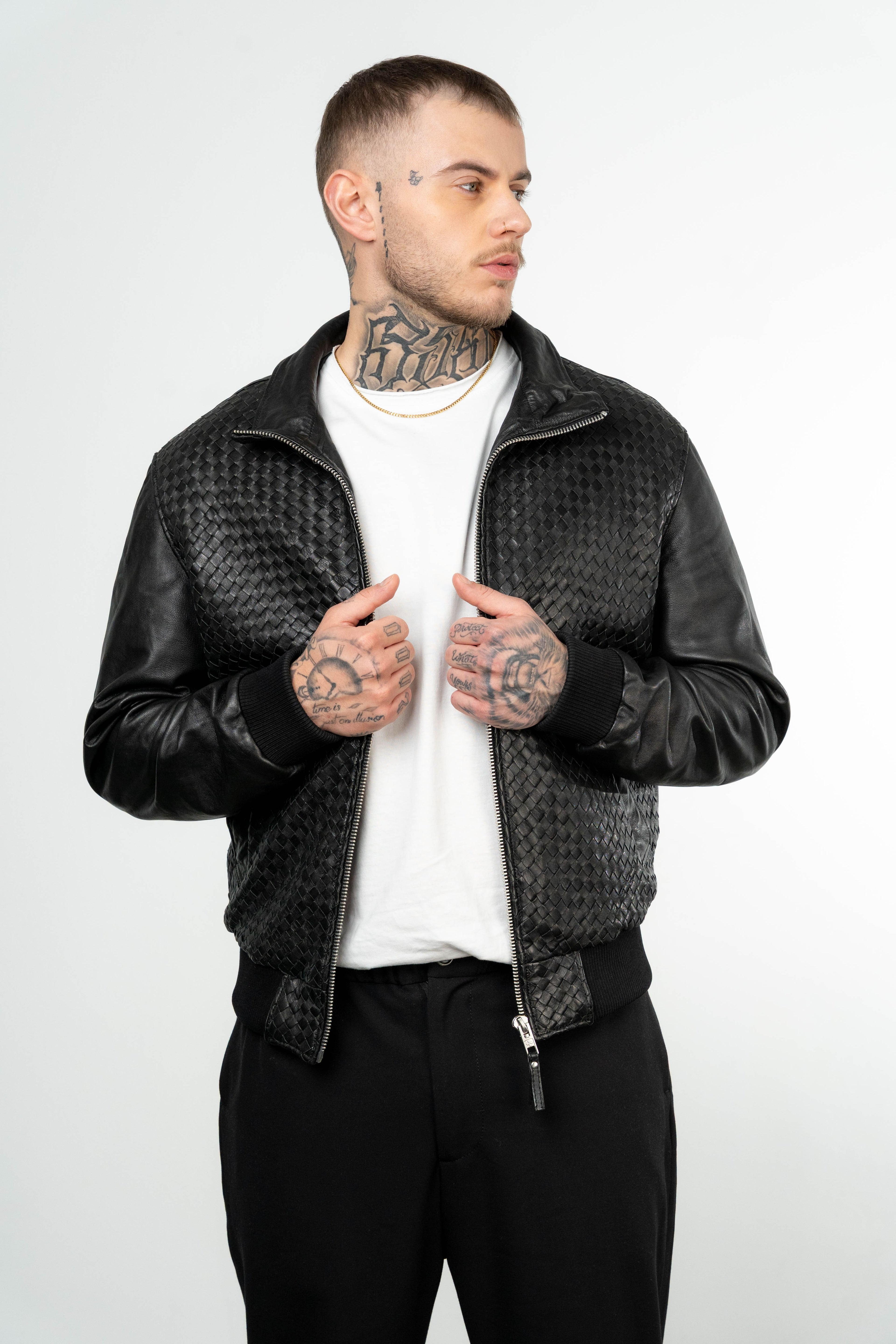 Color 100 - 1 - Aurelio_black_front.jpg