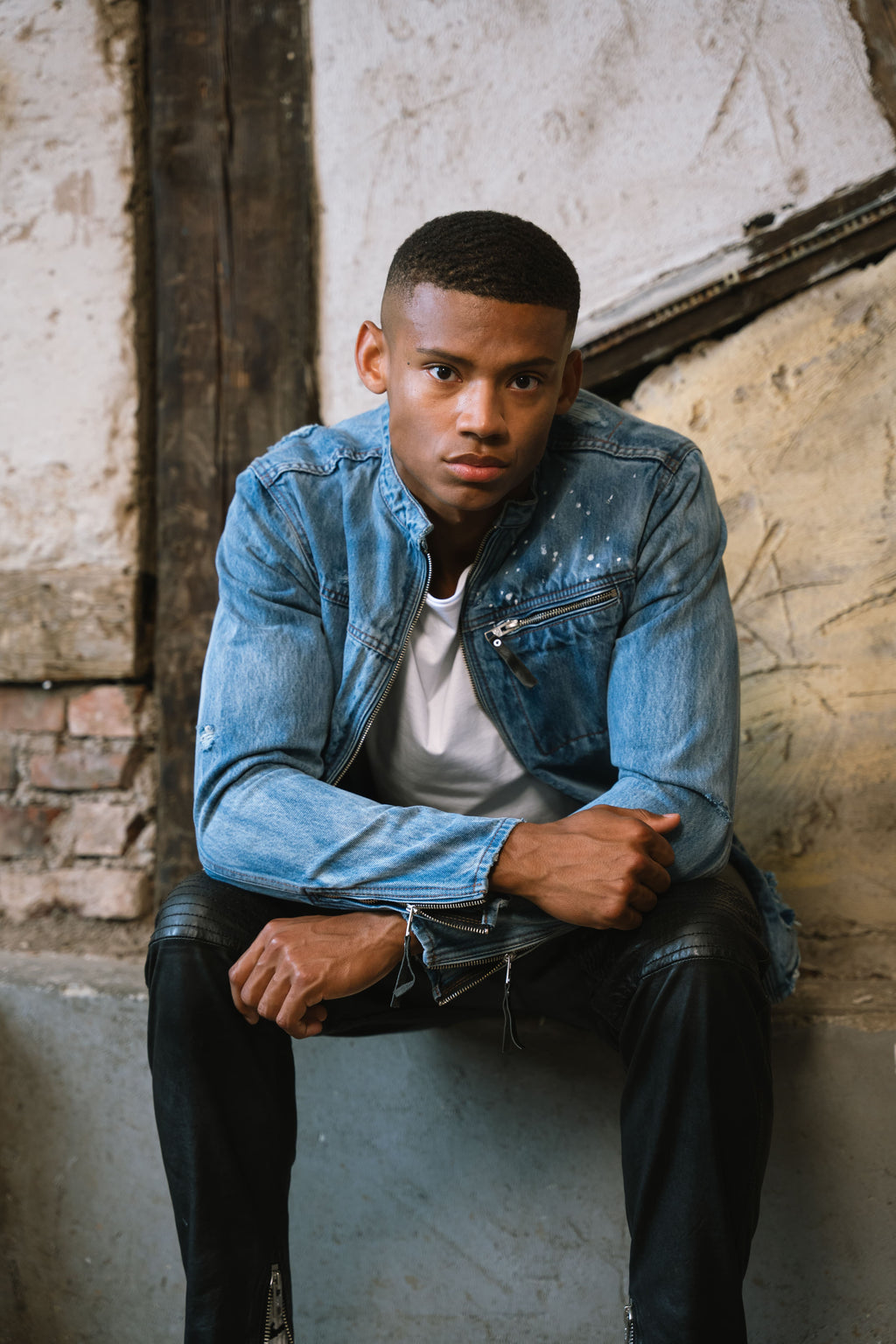 Color 106 - 3 - Ben Denim Light Blue Image 1.jpg