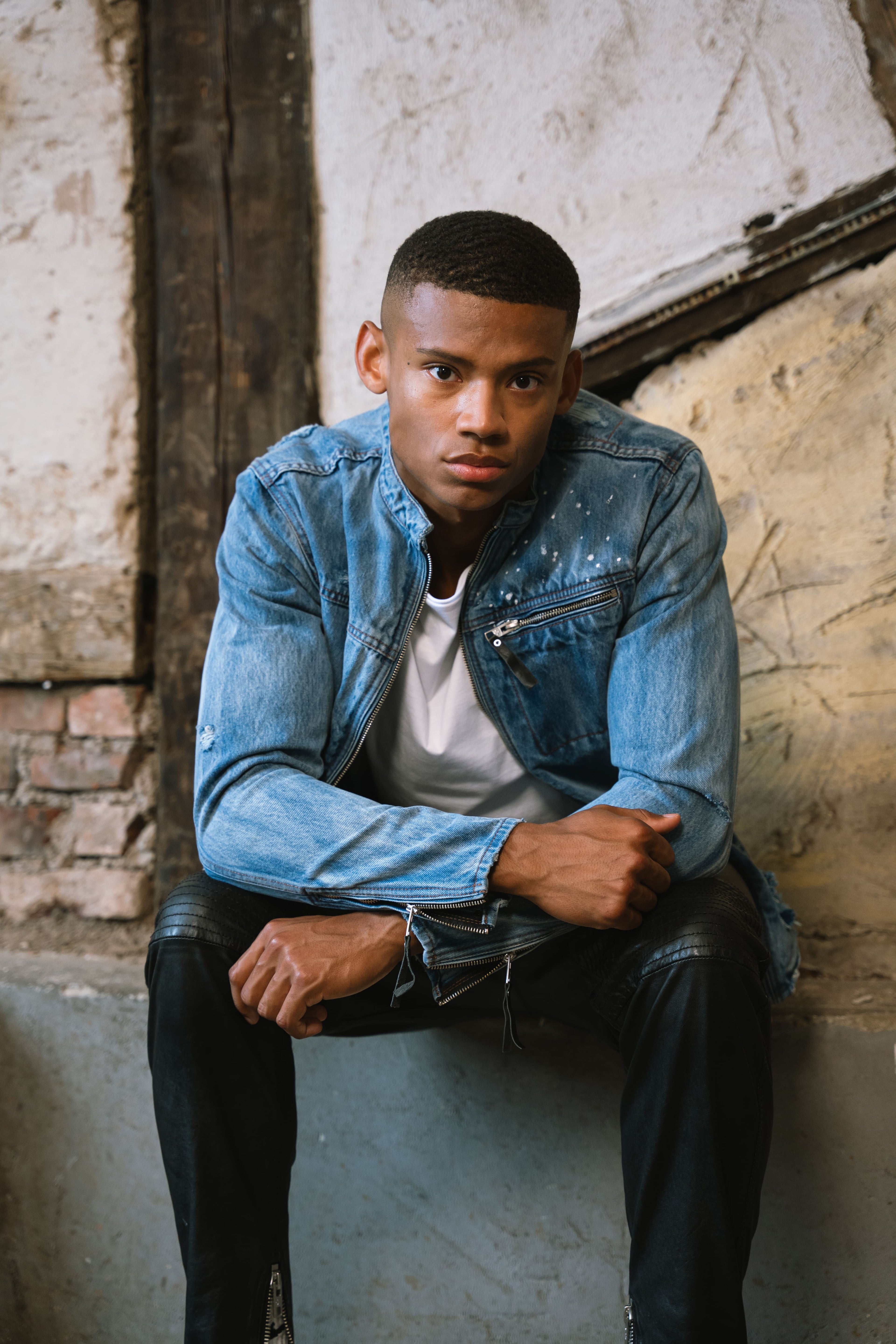 Color 106 - 3 - Ben Denim Light Blue Image 1.jpg