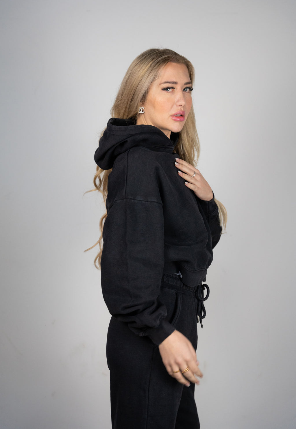 Color 185 - 2 - Berta_Side.jpg