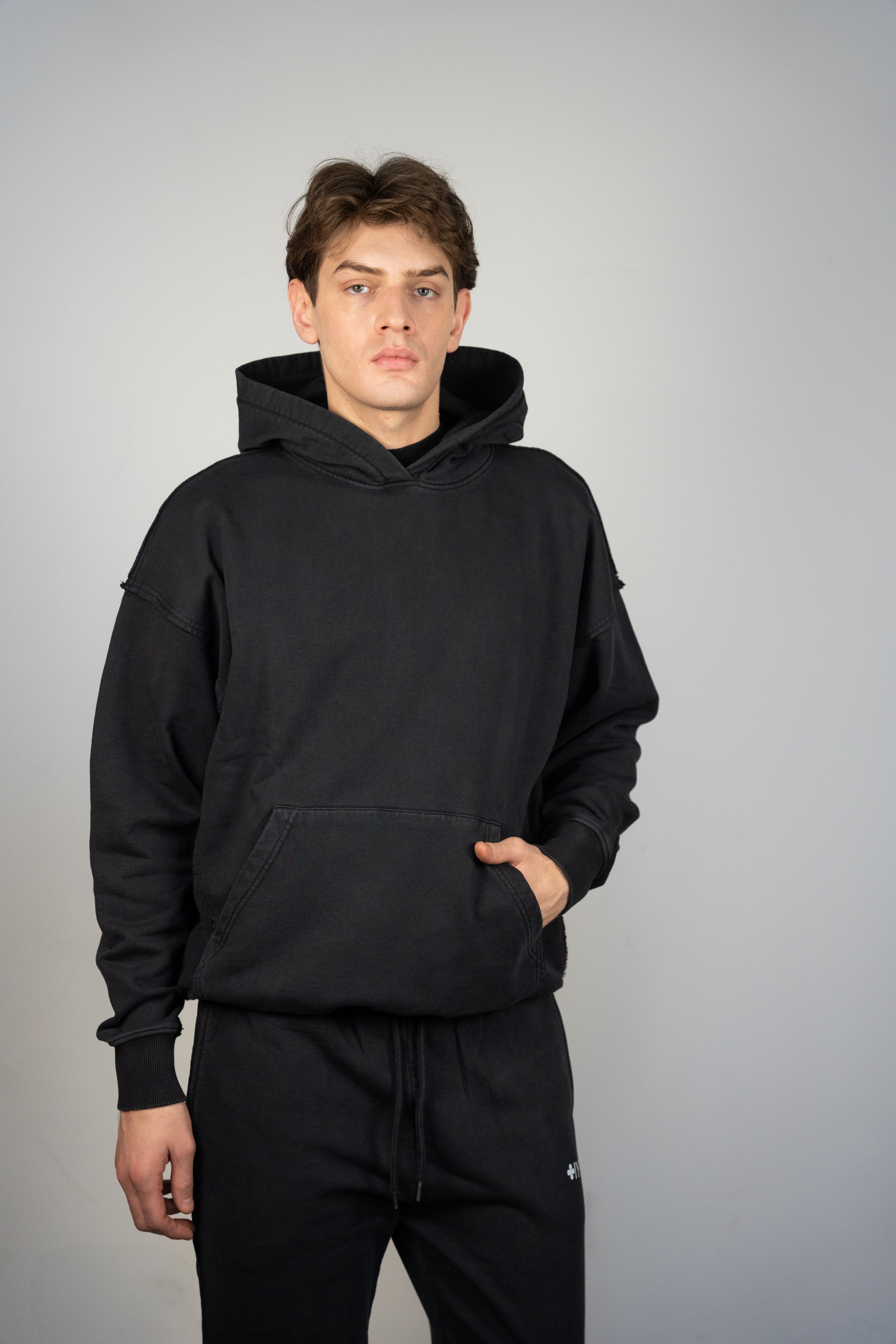 Color 185 - 2 - Davie_Front_2.jpg