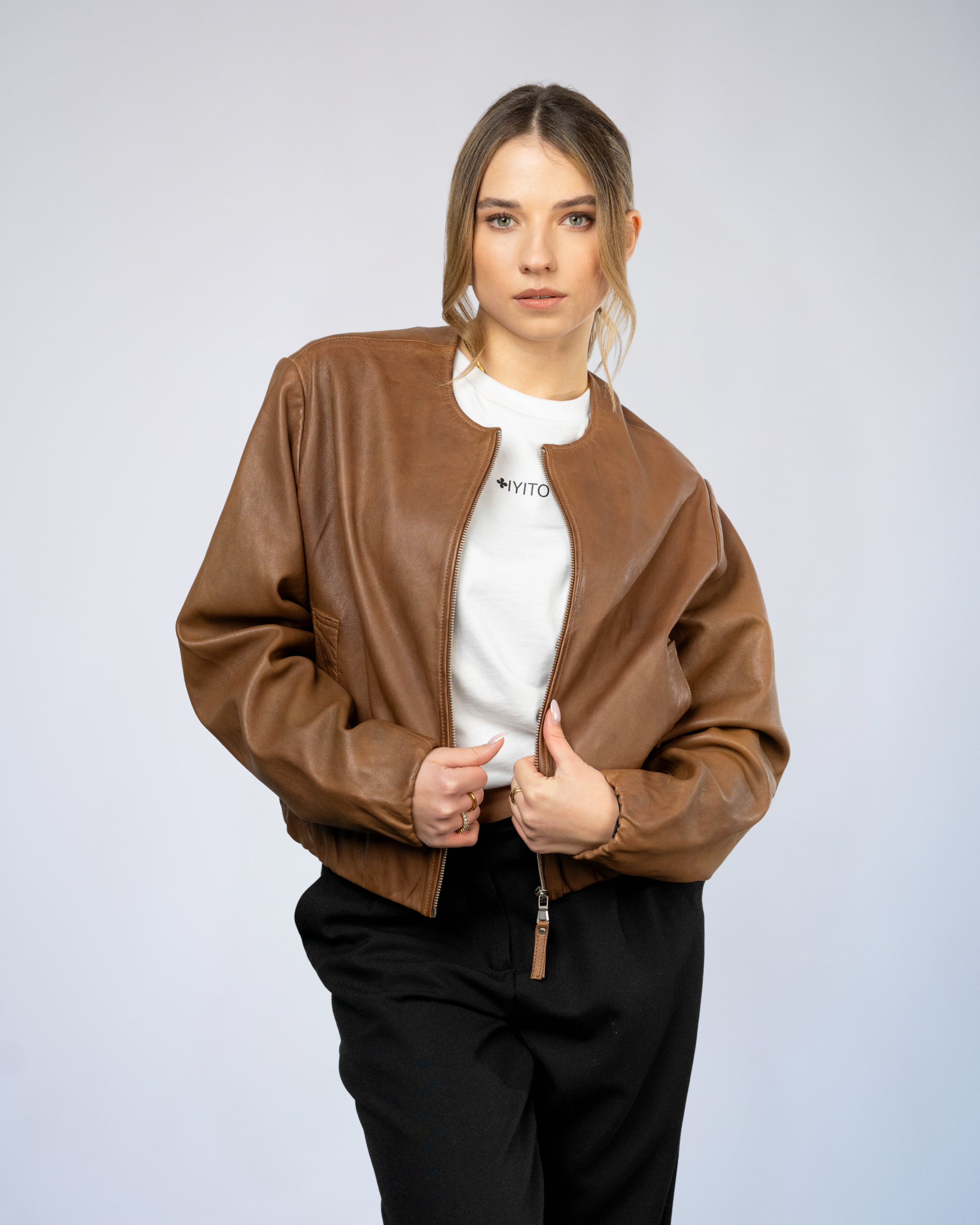 Color 101 - 4 - Eliana_brown_front.jpg