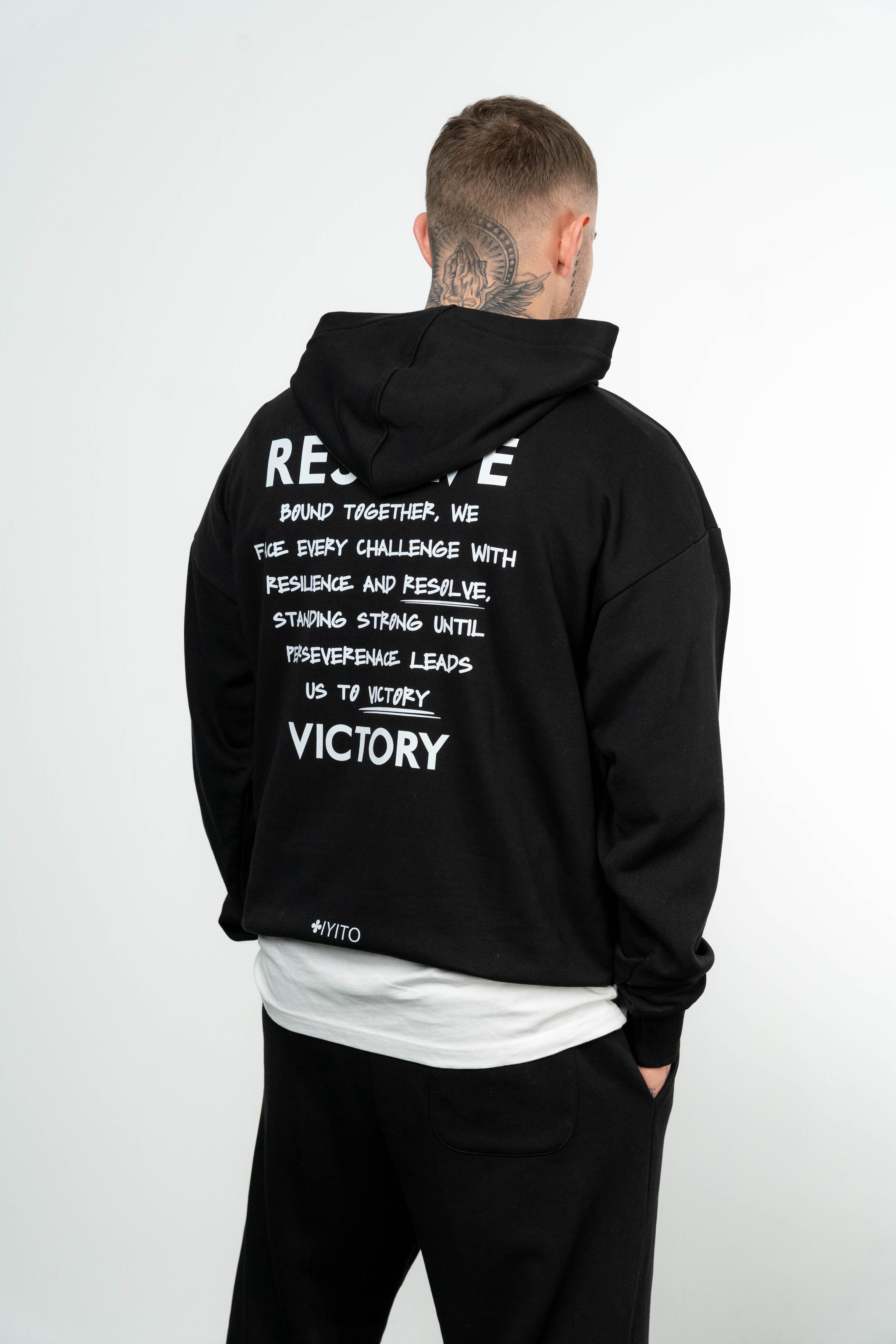 Color 100 - 3 - Hector_black_back.jpg