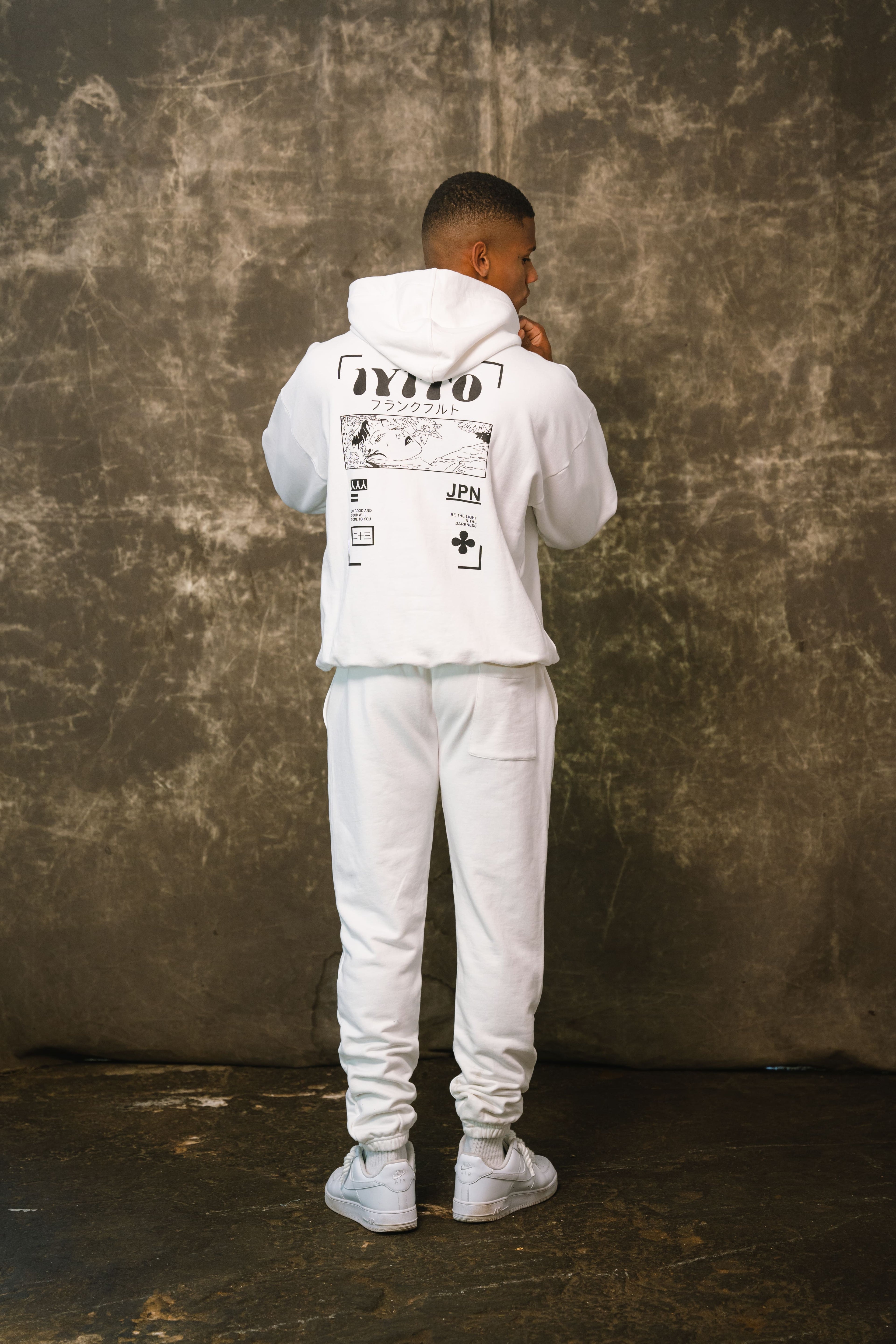 Color 170 - 4 - Hunter White Back.jpg