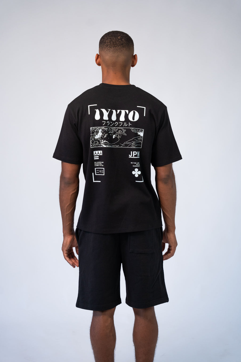 Color 100 - 1 - Jesper Black Back.jpg