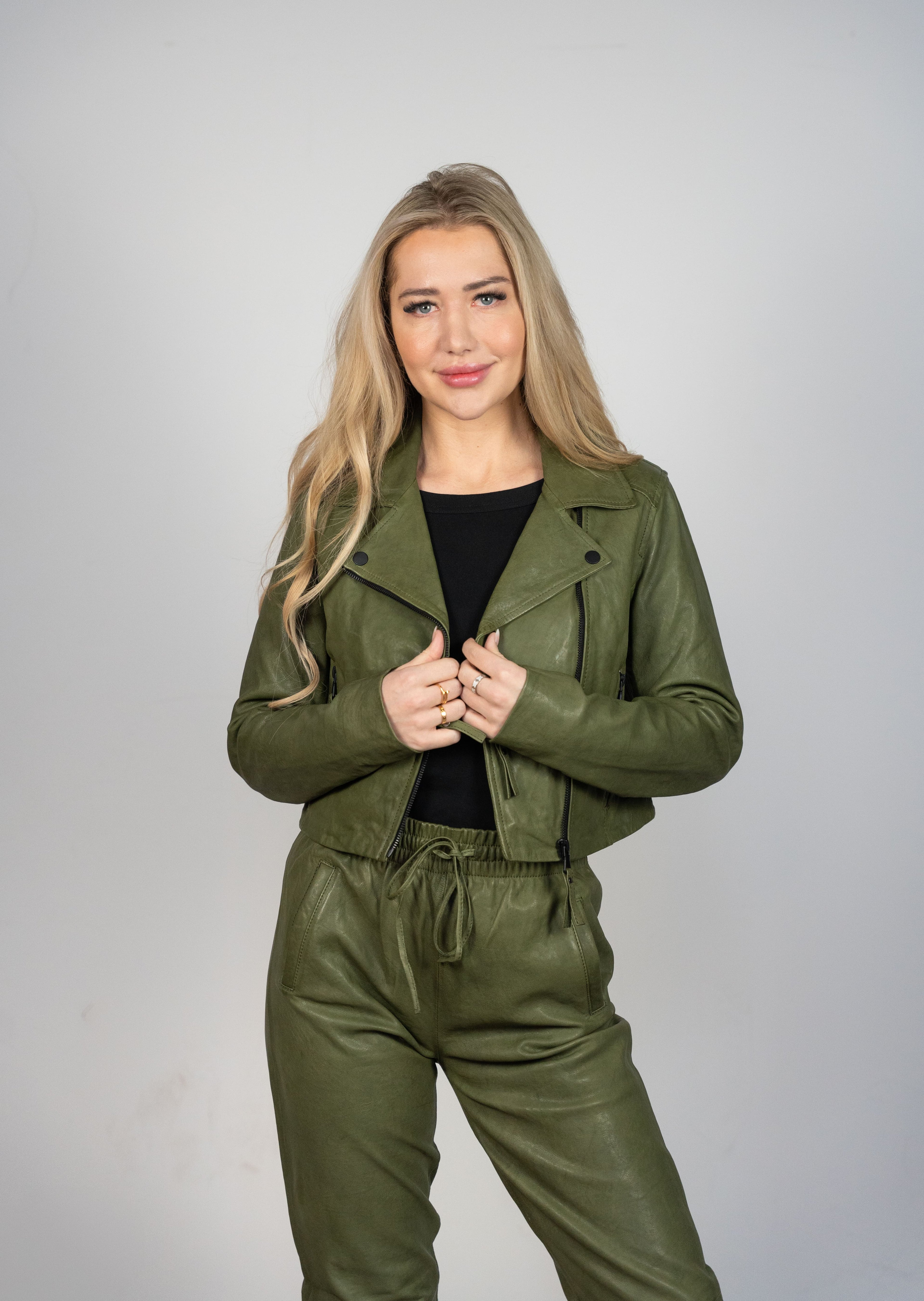 Color 155 - 1 - Jessica_Olive_Front.jpg