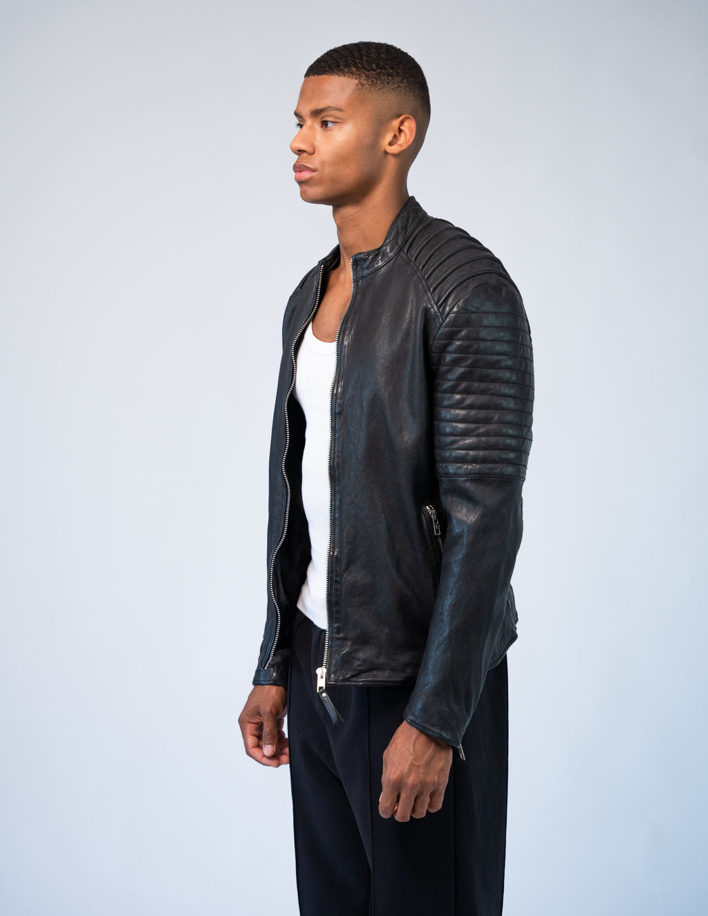 Color 100 - 2 - Keanu Black Side.jpg