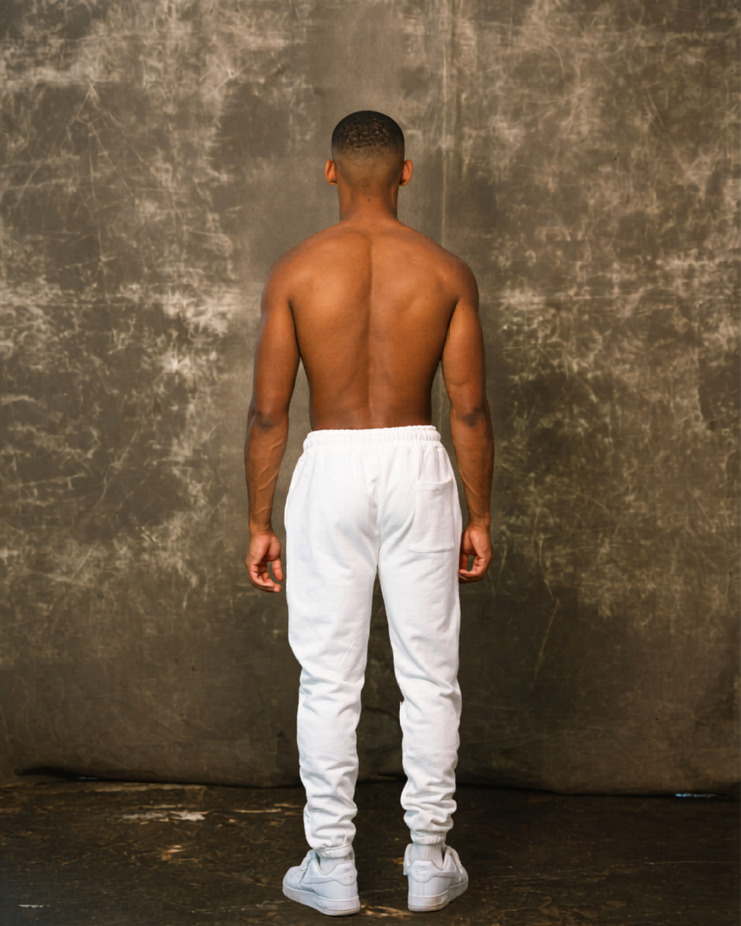 Color 170 - 7 - Luca_white_back.png