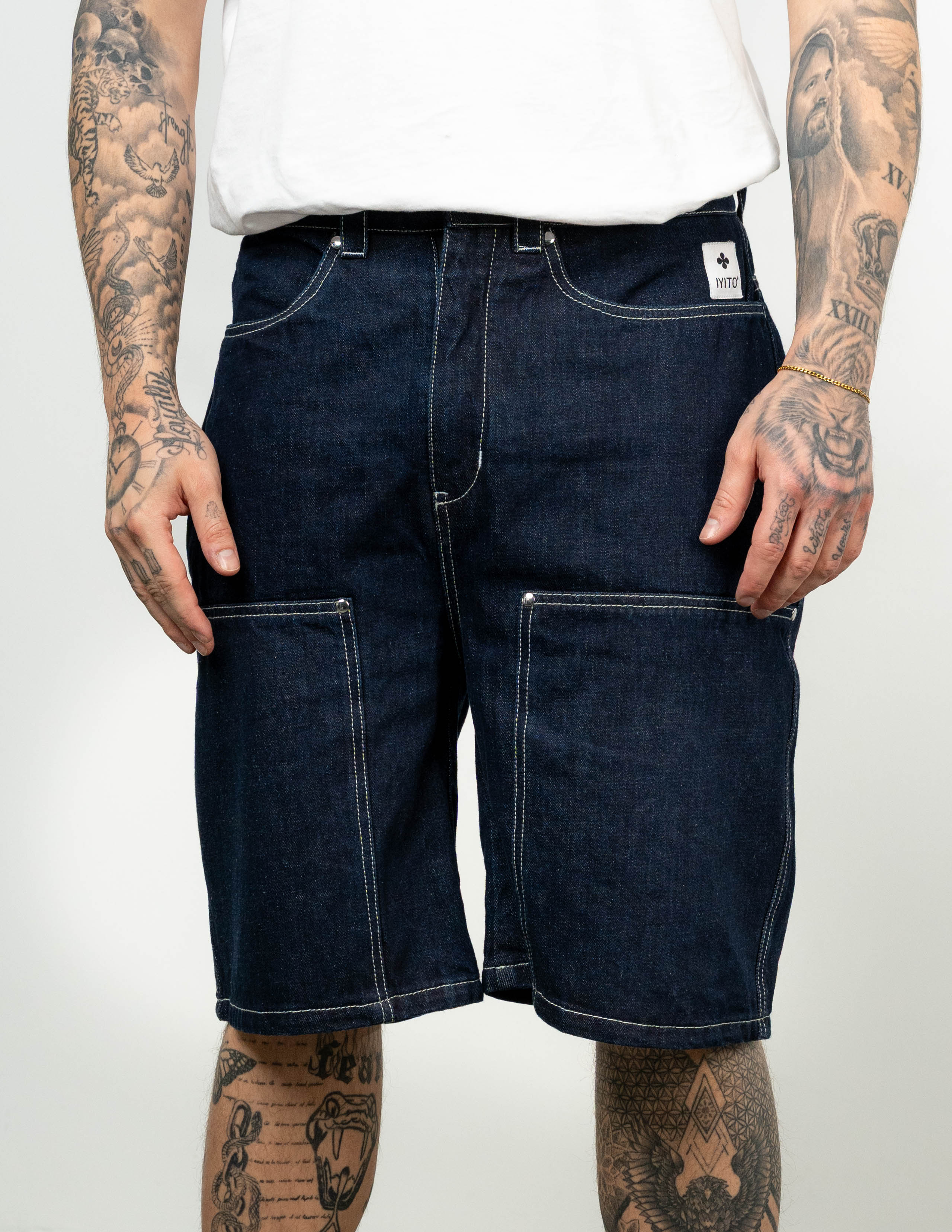 Color 105 - 4 - Luka_darkblue_front.jpg