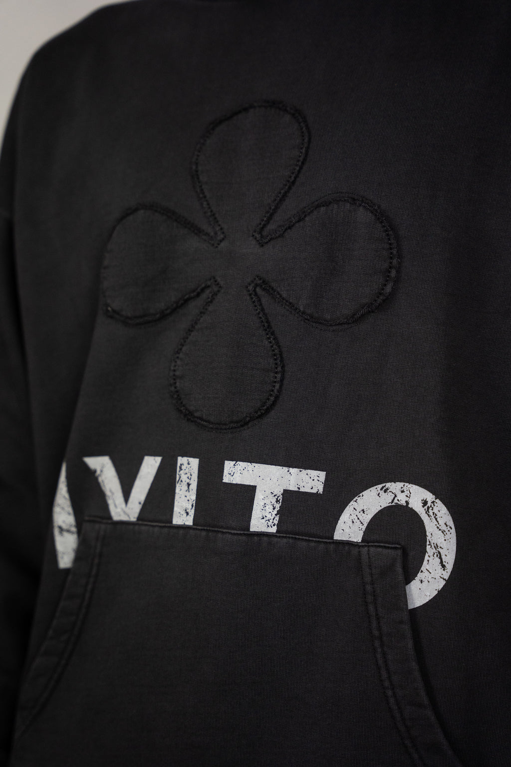 Color 185 - 4 - Maddox_Detail.jpg