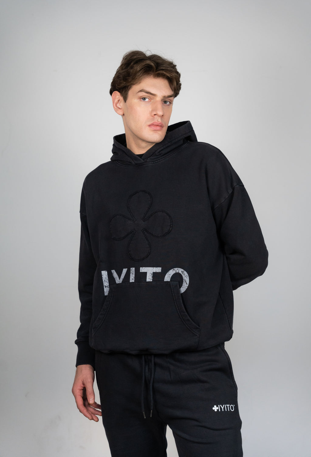 Color 185 - 2 - Maddox_Side.jpg