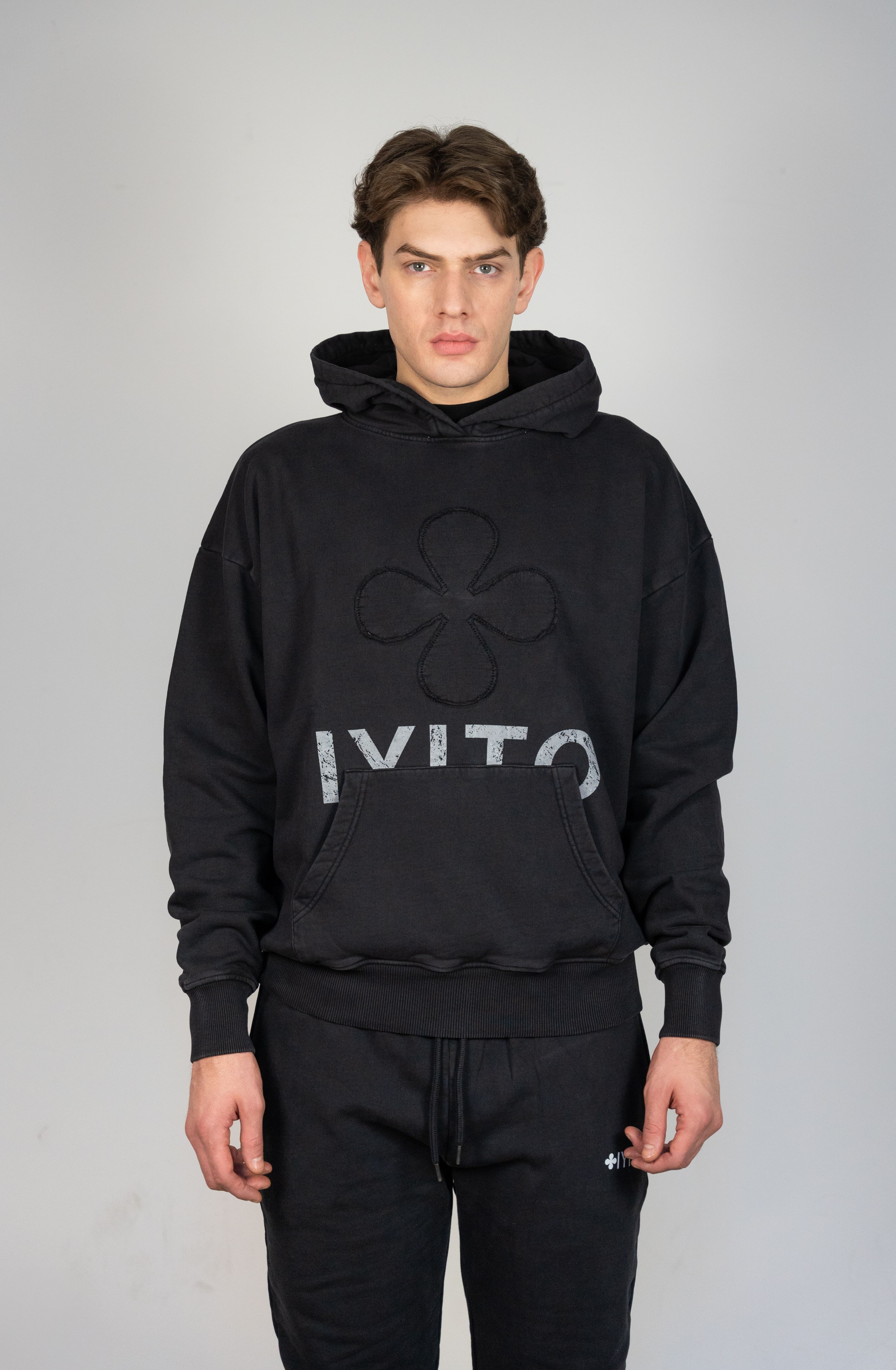 Color 185 - 1 - Maddox_Vintage_Black.jpg