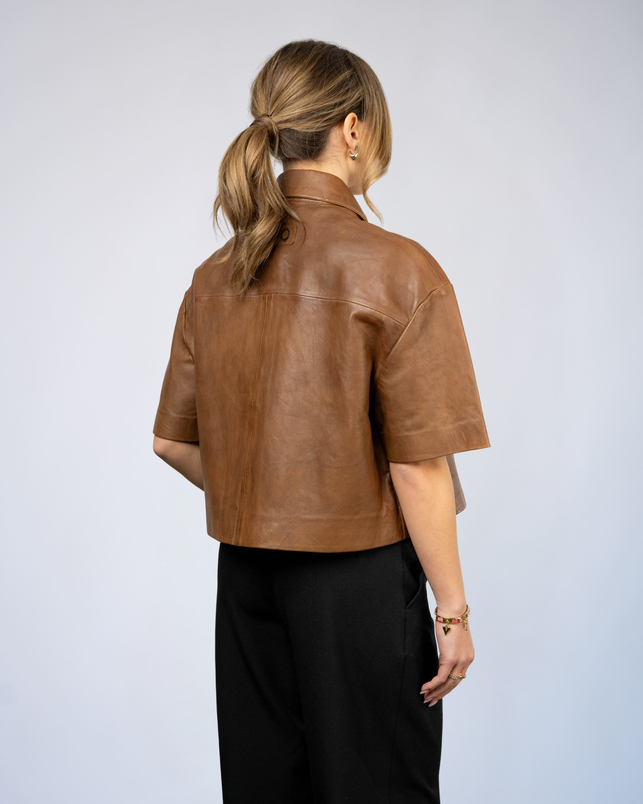 Color 101 - 6 - Marissa_brown_back.jpg
