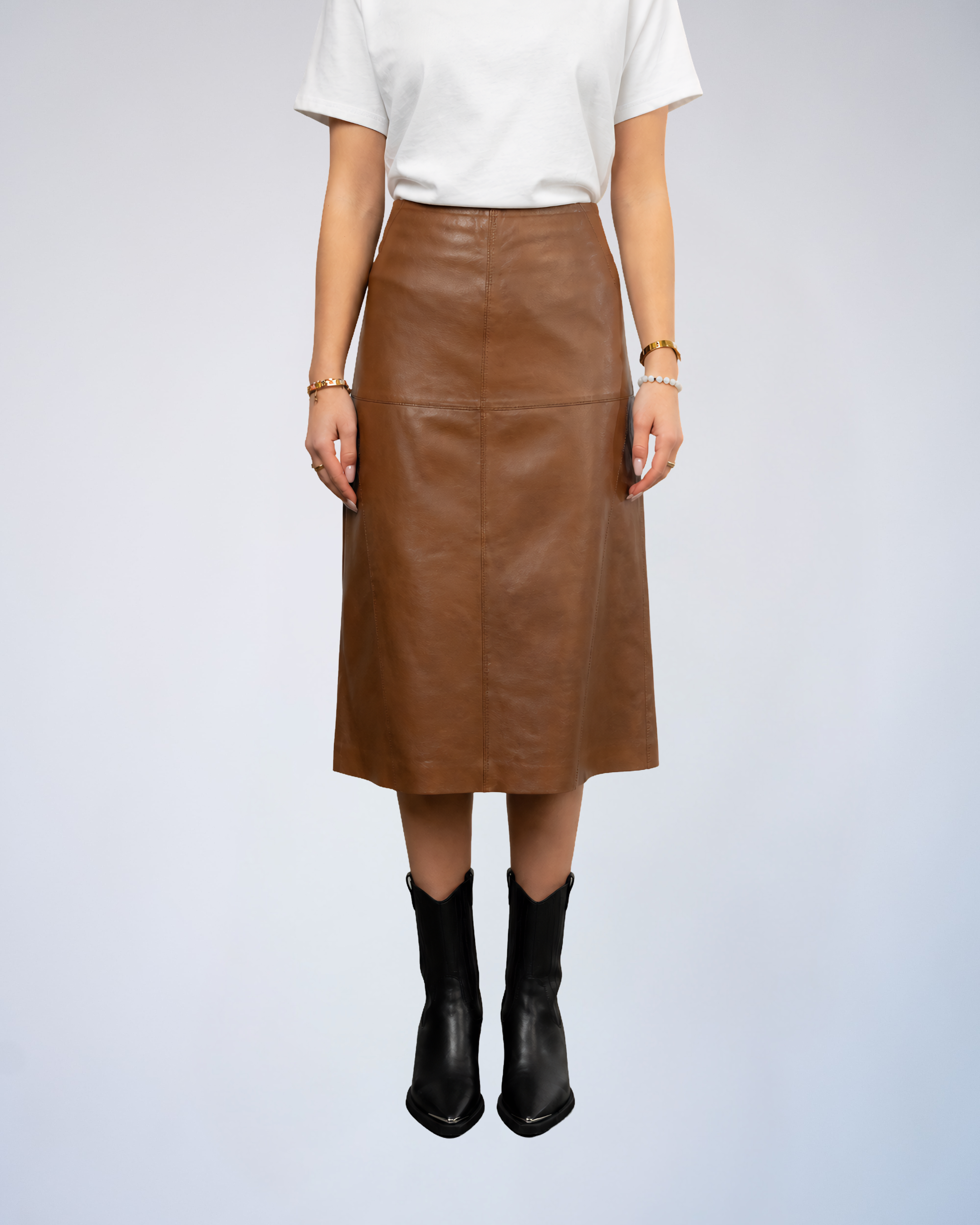 Color 101 - 4 - Marly_Brown_Front.png