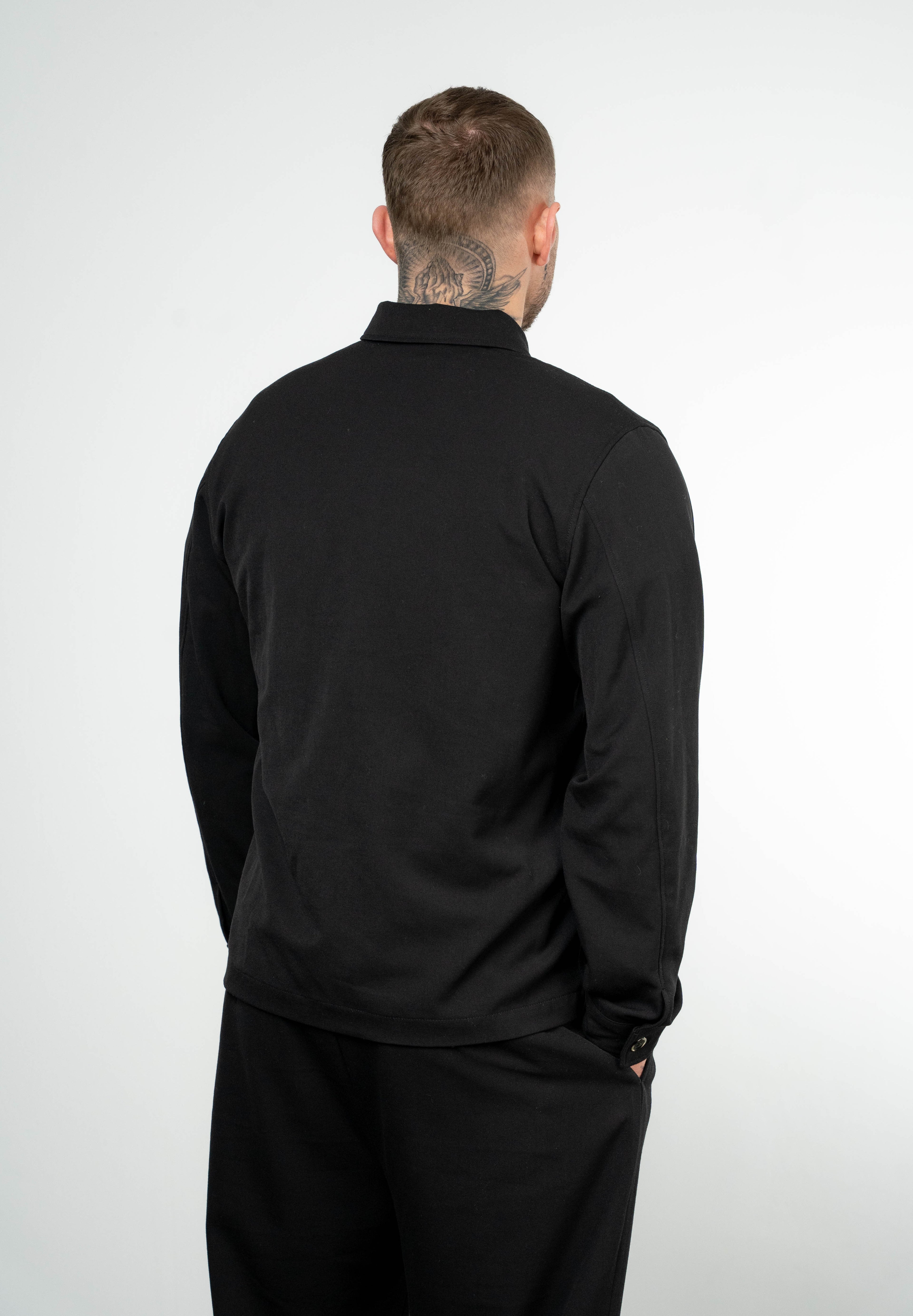 Color 100 - 2 - Martin_black_back.jpg