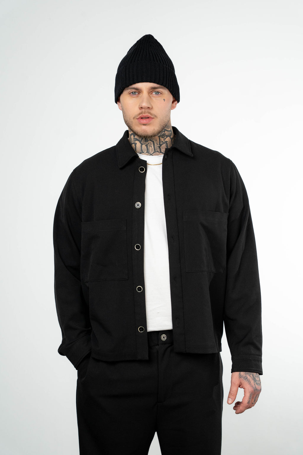 Color 100 - 1 - Martin_black_front.jpg
