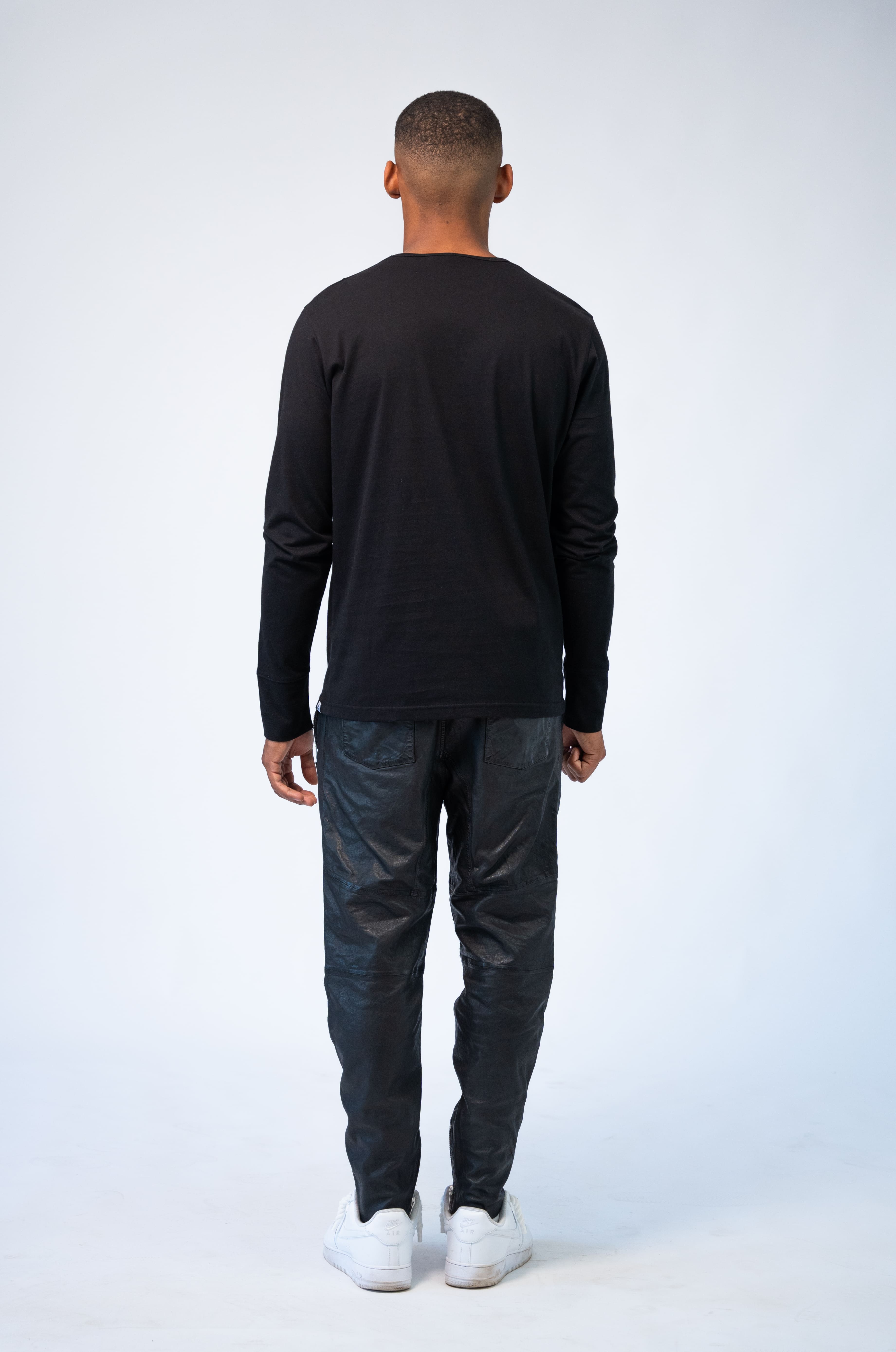 Color 100 - 5 - Mason_Black_Back.jpg