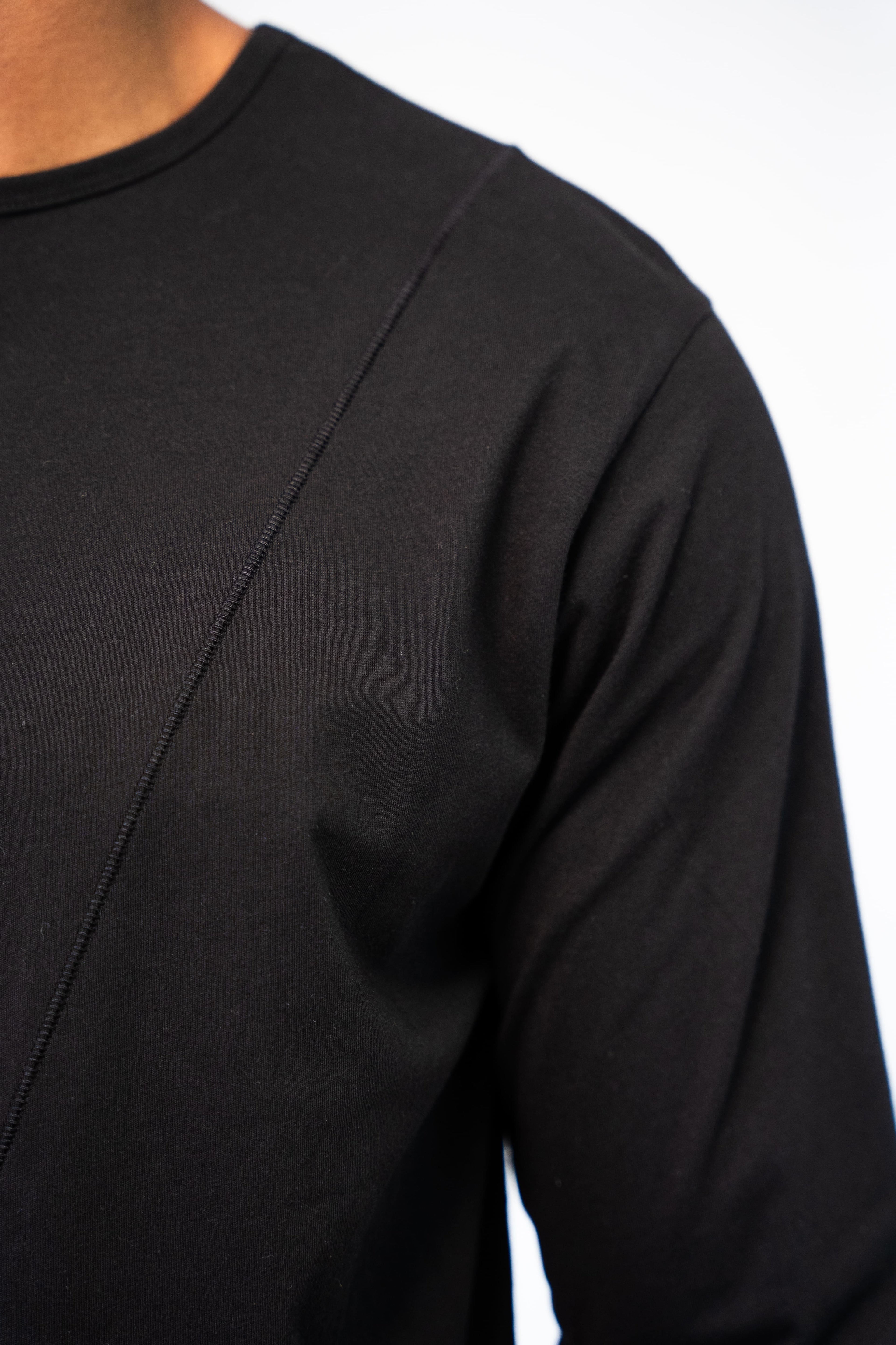 Color 100 - 6 - Mason_Black_Detail.jpg