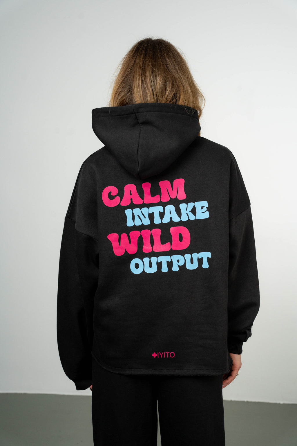 Color 100 - 3 - Stella_black_back.jpg