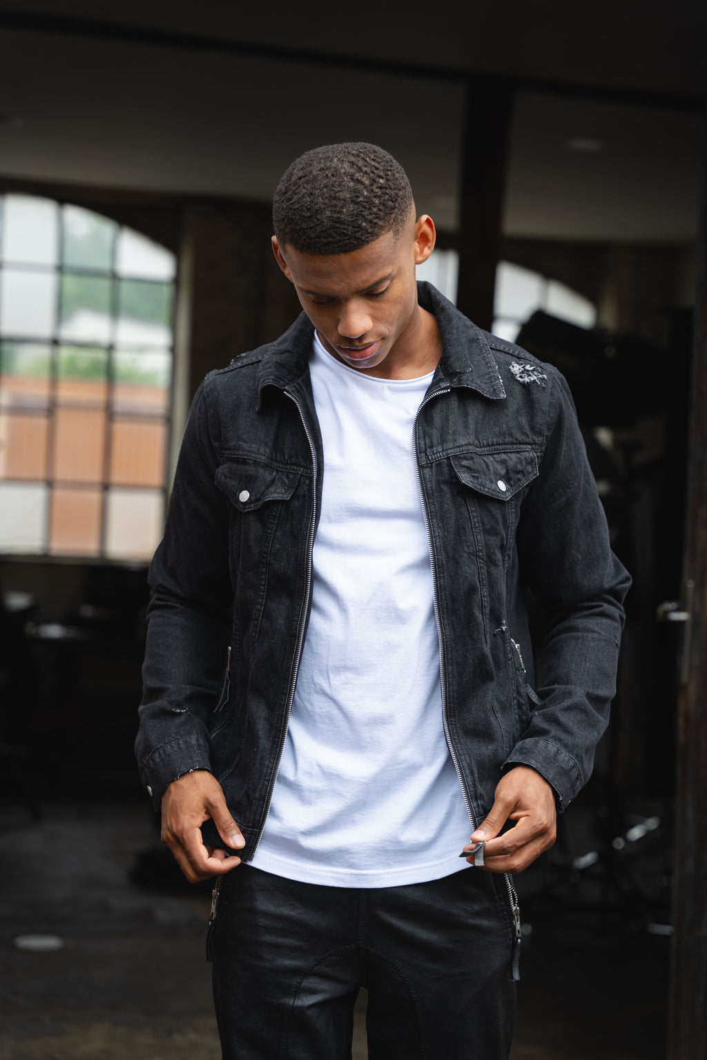 Color 100 - 3 - Wesley Black Front Image 2.jpg